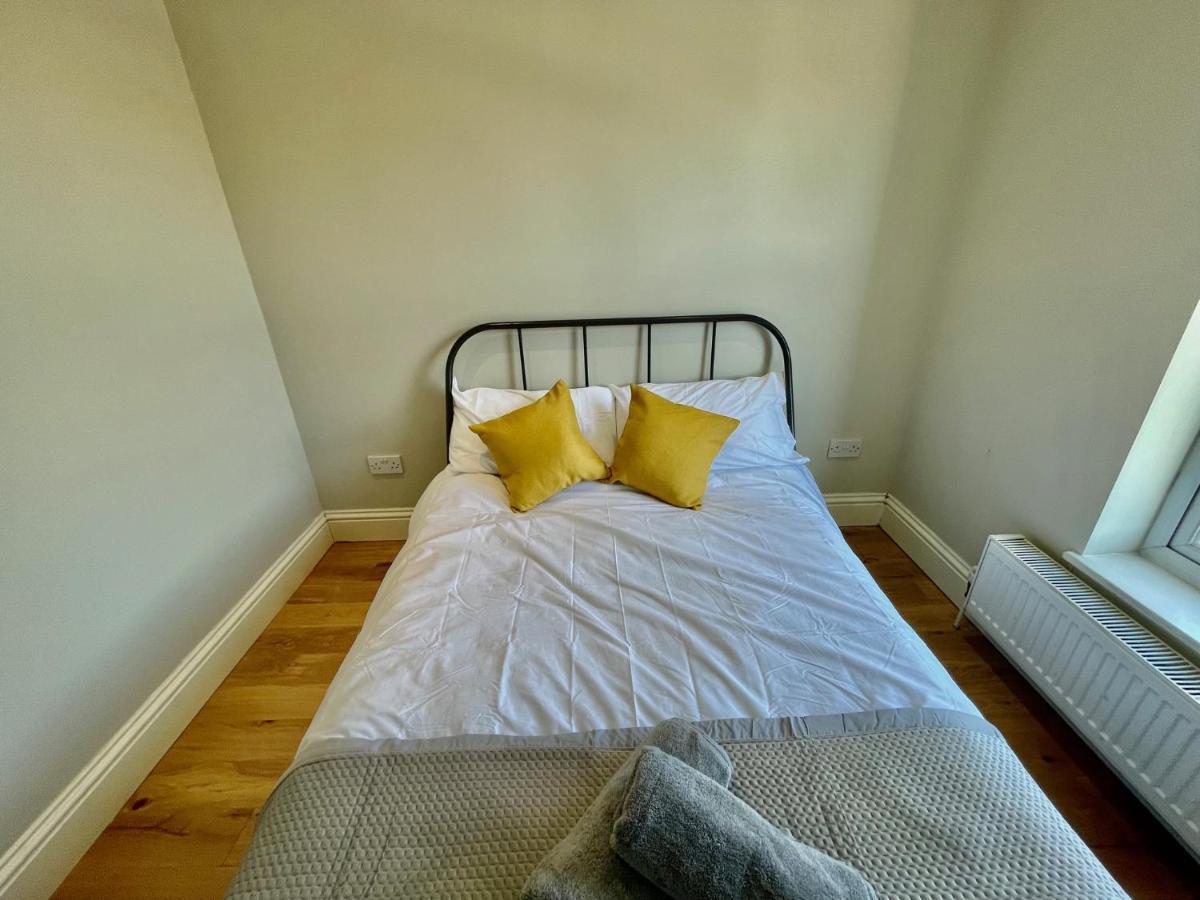 Cosy 1 Bedroom Flat! London Bagian luar foto
